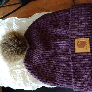 Carhartt pom beanie